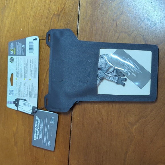 Nite Ize Waterproof Phone Pouch - Picture 2 of 13